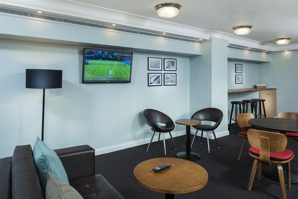 Renaissance London Heathrow Hotel
